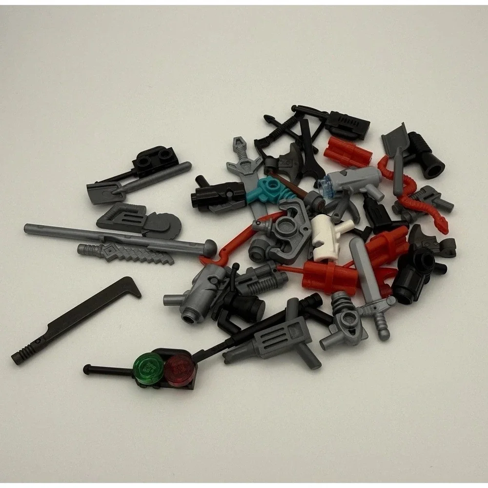 Lego Minifig Weapons And Tools Assorted Lot 40 pieces 004
